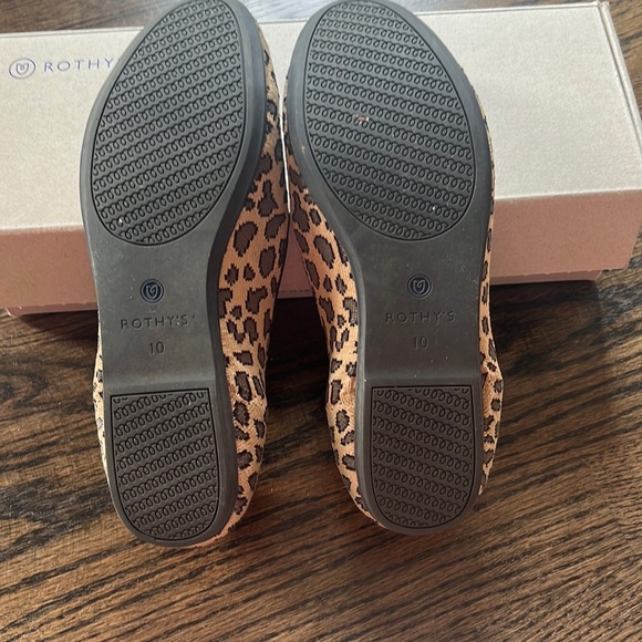 Rothy's The Loafer Animal Print Textile Comfort Flats
Size 10 - Picture 5 of 7